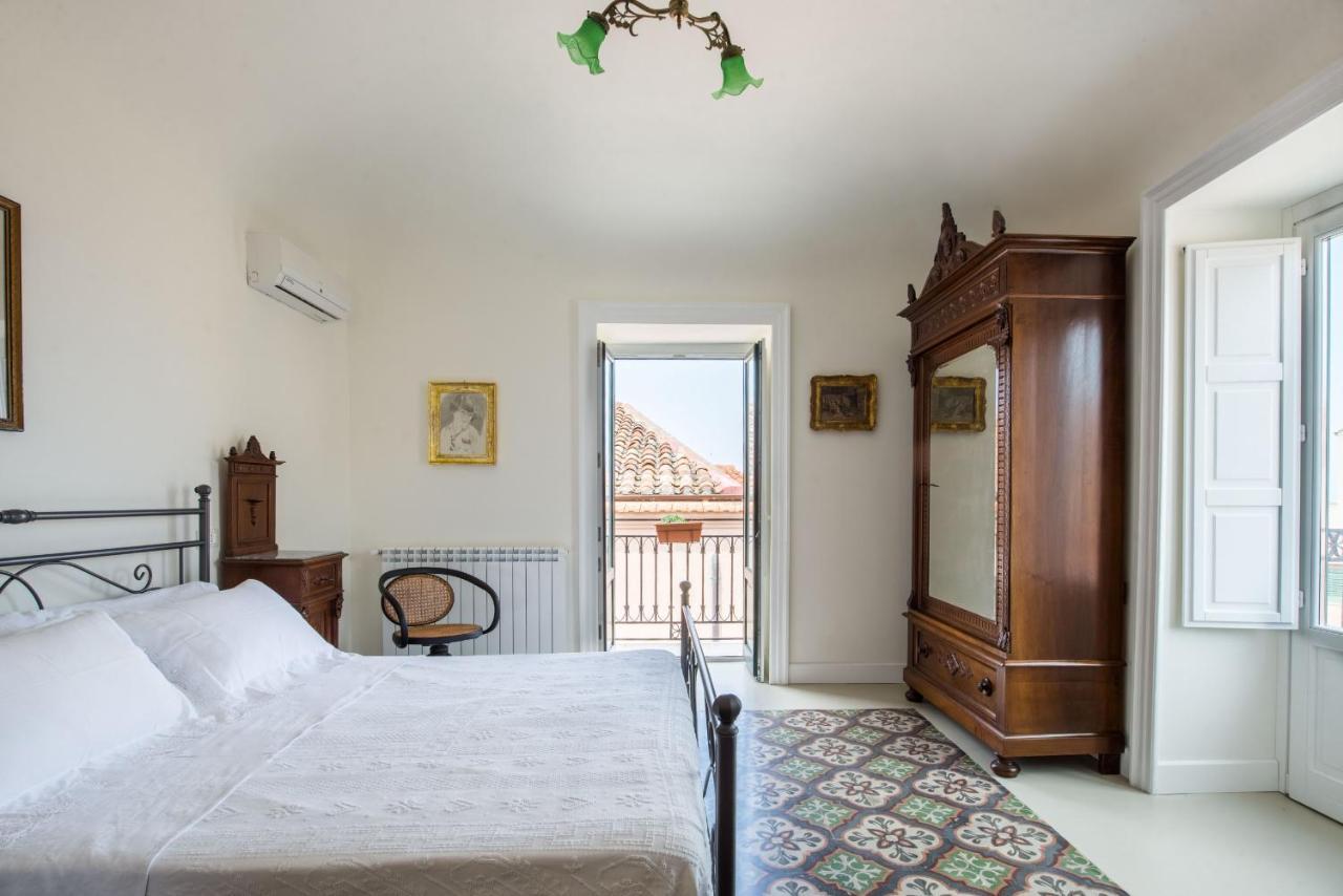 Casa Valerie Al Lavatoio Medievale By Wonderful Italy Cefalu Exterior photo